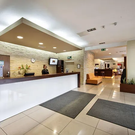 Hotel Desilva Katowice Airport 3*