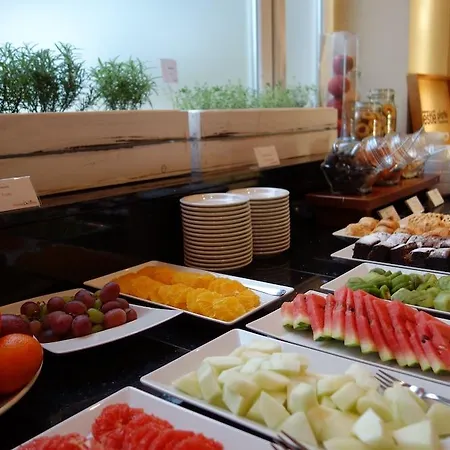 Desilva Katowice Airport Hotel 3*