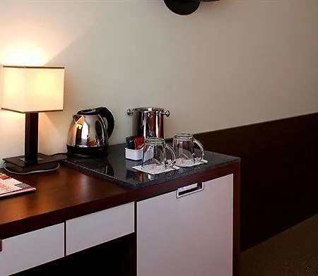Hotel Desilva Katowice Airport 3*