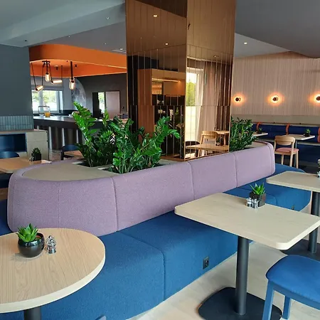 Desilva Katowice Airport 3*
