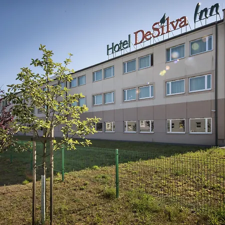 Desilva Katowice Airport Готель Піжовіце