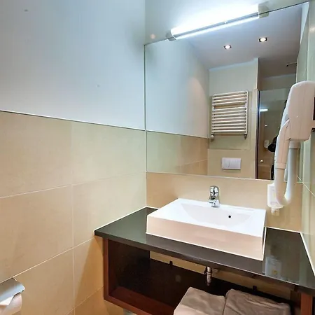 Desilva Katowice Airport Hotel