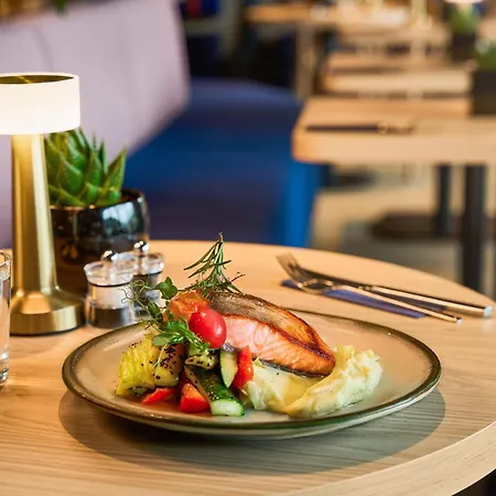 Desilva Katowice Airport Hotel