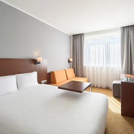 Desilva Katowice Airport Hotel