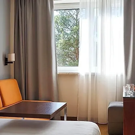 Hotel Desilva Katowice Airport 3*