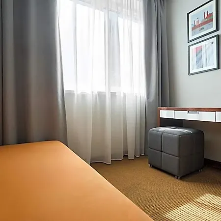 Hotel Desilva Katowice Airport 3*