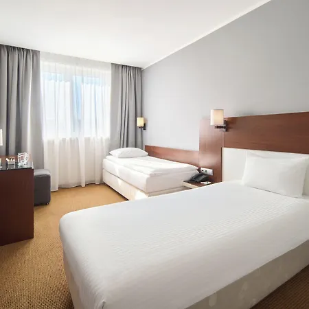 Готель Desilva Katowice Airport 3*