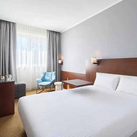 Desilva Katowice Airport 3*