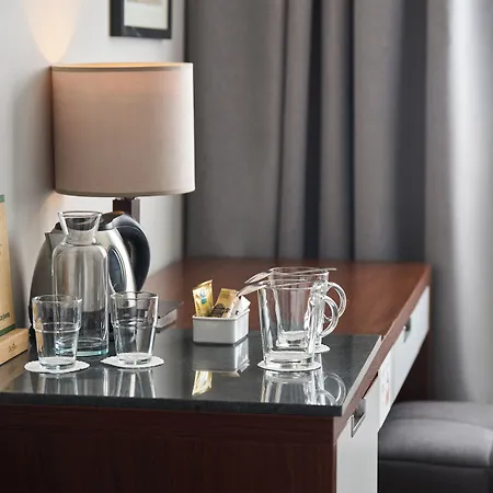 Desilva Katowice Airport Hotel 3*