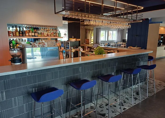 Desilva Katowice Airport 3* بيجوفيتسا