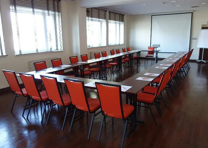 酒店 德斯瓦客栈卡托维兹机场 皮佐维斯