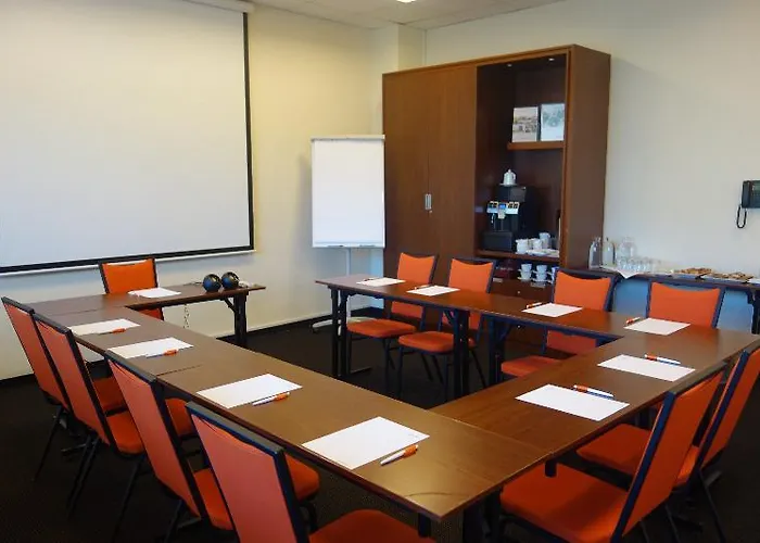 德斯瓦客栈卡托维兹机场